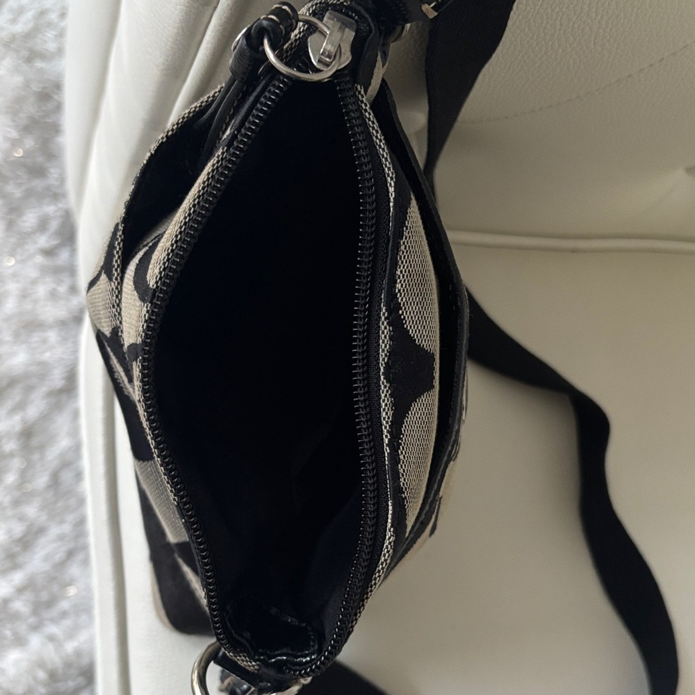 Coach Monogram Crossbody Bag With Adjustable handles ( PREOWNED) - Picture 10 of 15